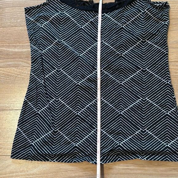 Ann Taylor Loft Black and White Tank Top Size Medium - Picture 3 of 5